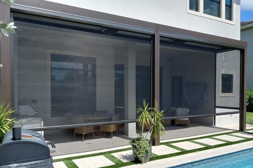 retractable screen